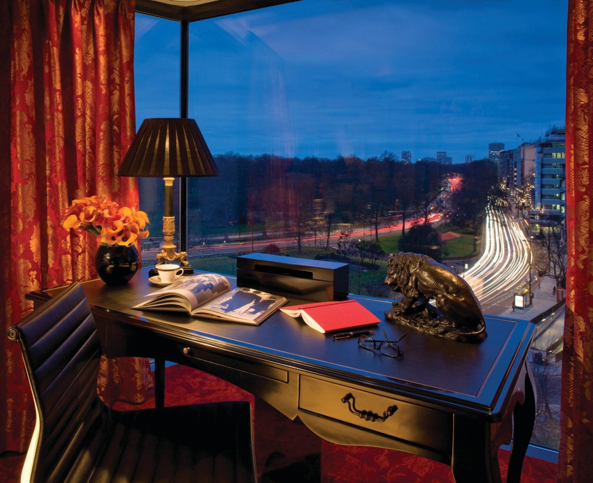 Four Seasons Hotel London At Park Lane Номер фото